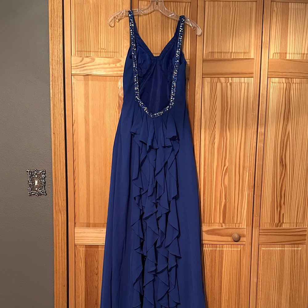 Elegant Blue Evening Gown - Picture 5 of 7